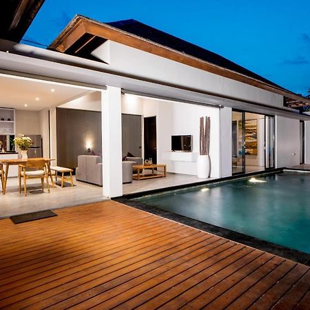 Villa Dedayuh Seminyak Exterior foto